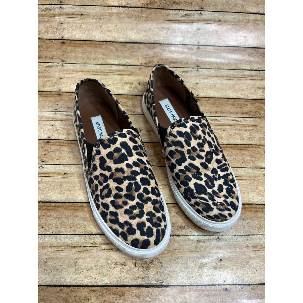 Steve Madden Women's Safary Leopard Print Slip On Sneaker Size 8M